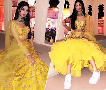 Best styling tips to dress from Khushi Kapoor