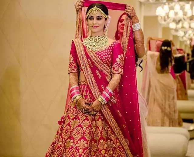 8 Best Expert Tips: Do not make mistakes while Draping Scarf on the Lehenga.